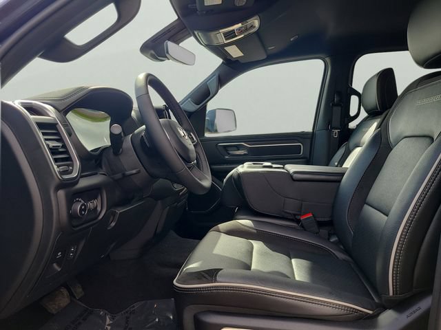 Used 2025 RAM 1500 Laramie AWD/4WD image 21