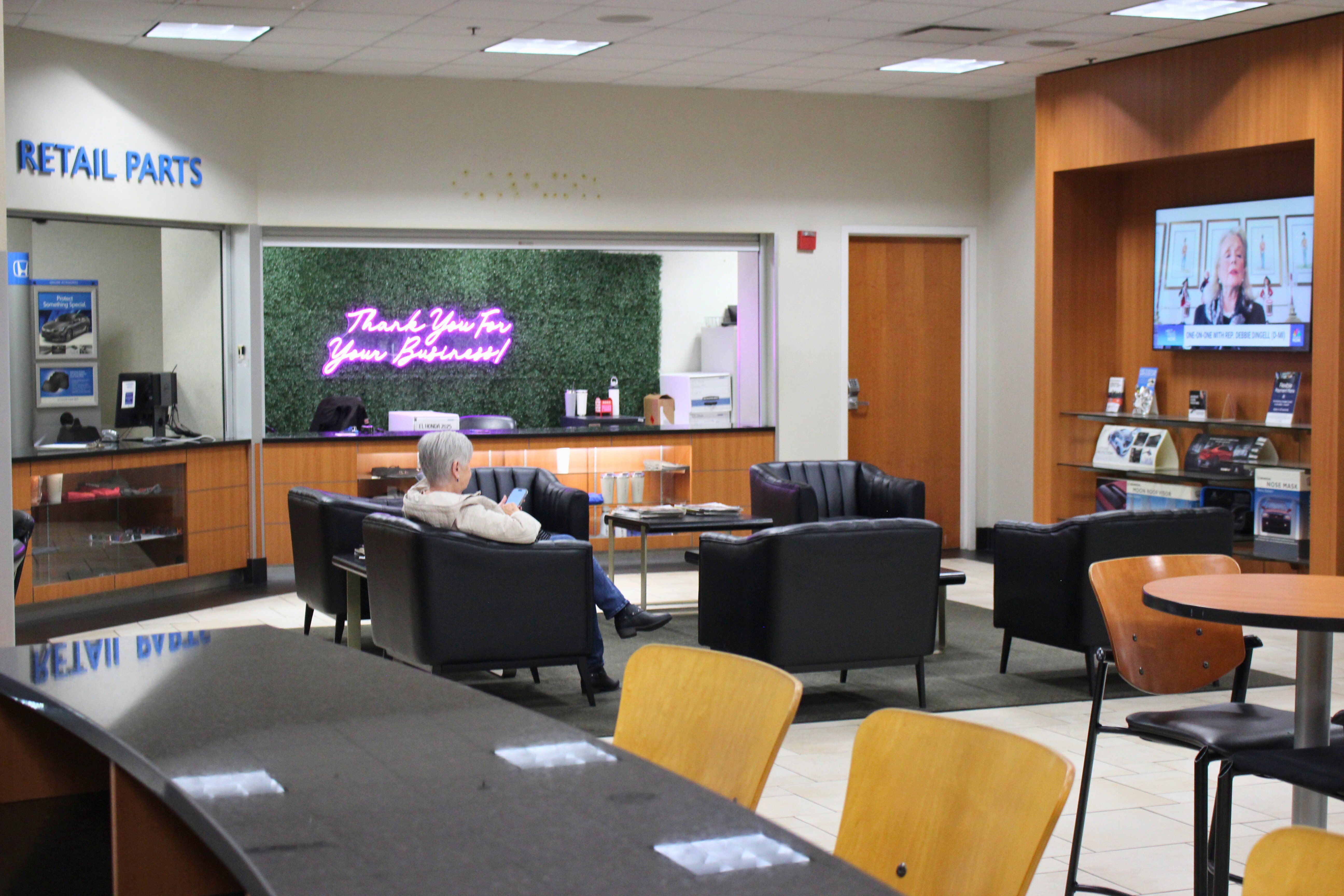 Used 2021 Ford Explorer Platinum w/ Equipment Group 601A image 54