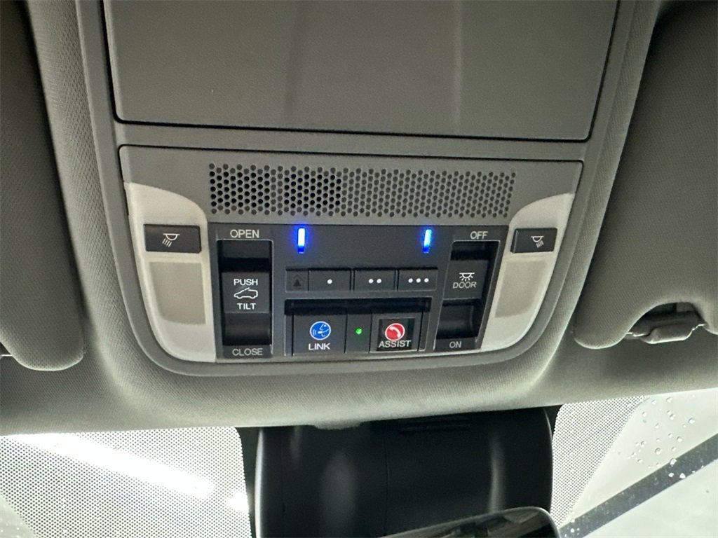 Used 2017 Acura MDX SH-AWD w/ Technology Package image 34