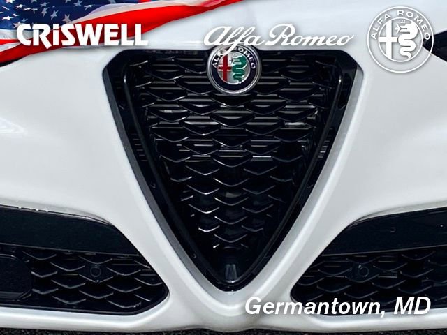 New 2025 Alfa Romeo Stelvio Sprint image 11