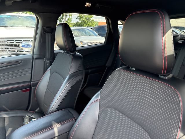Used 2023 Ford Escape ST-Line Select w/ Tech Pack #2 AWD/4WD image 9