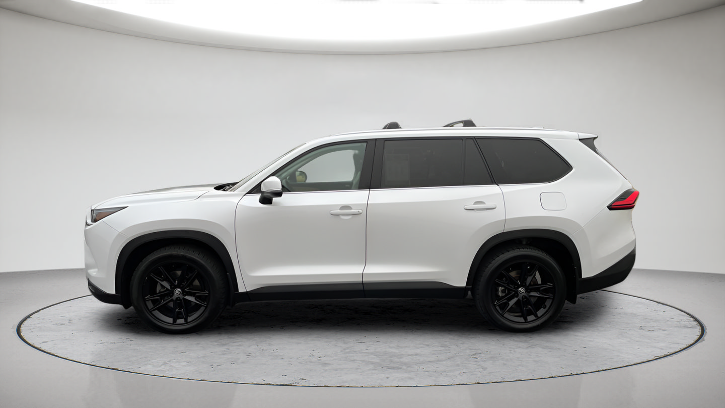 Certified 2024 Toyota Grand Highlander AWD image 6