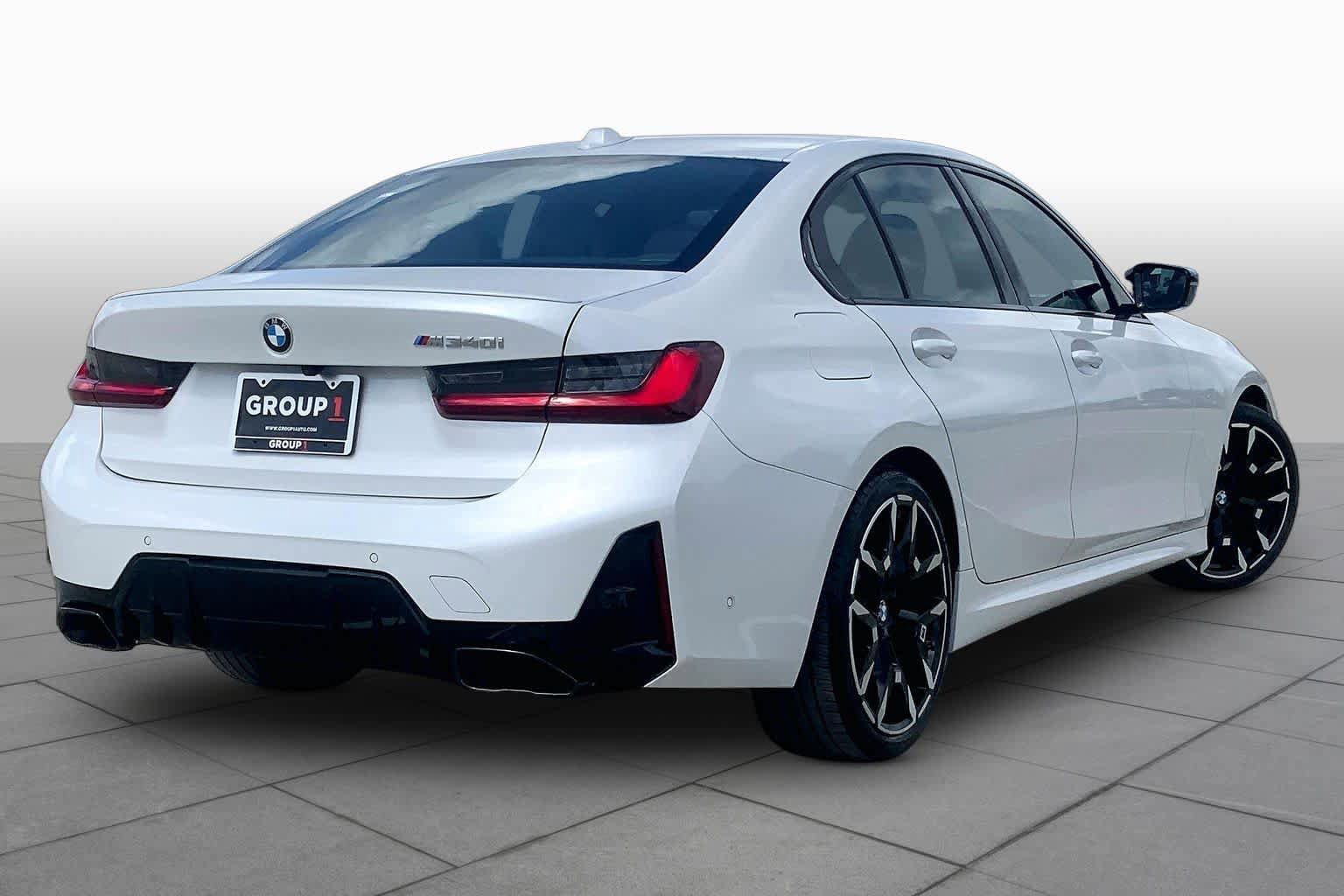 Used 2025 BMW M340i RWD image 12