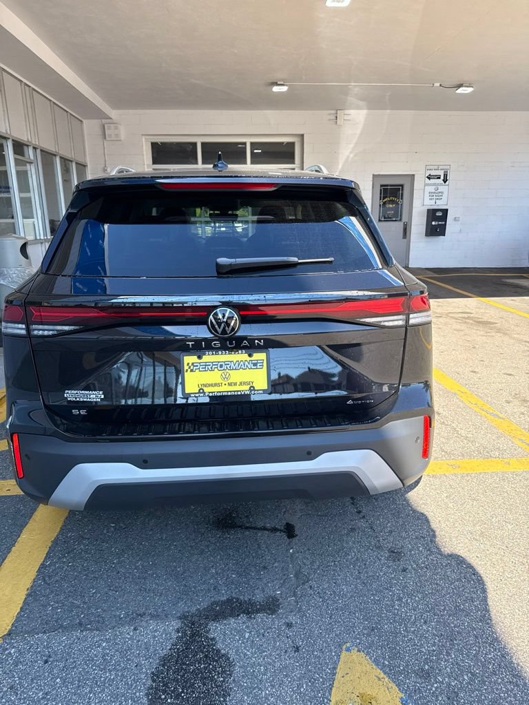 New 2026 Volkswagen Tiguan SE AWD/4WD image 13