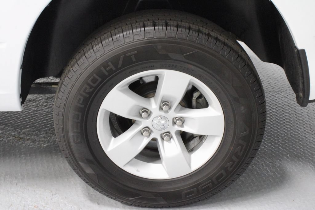 Used 2023 RAM 1500 Classic SLT w/ Electronics Group AWD/4WD image 17