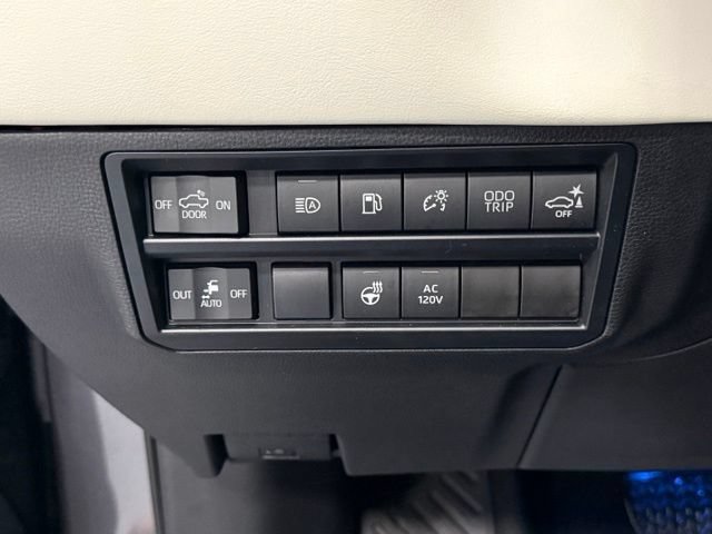 Used 2023 Toyota Tundra Capstone AWD/4WD image 14