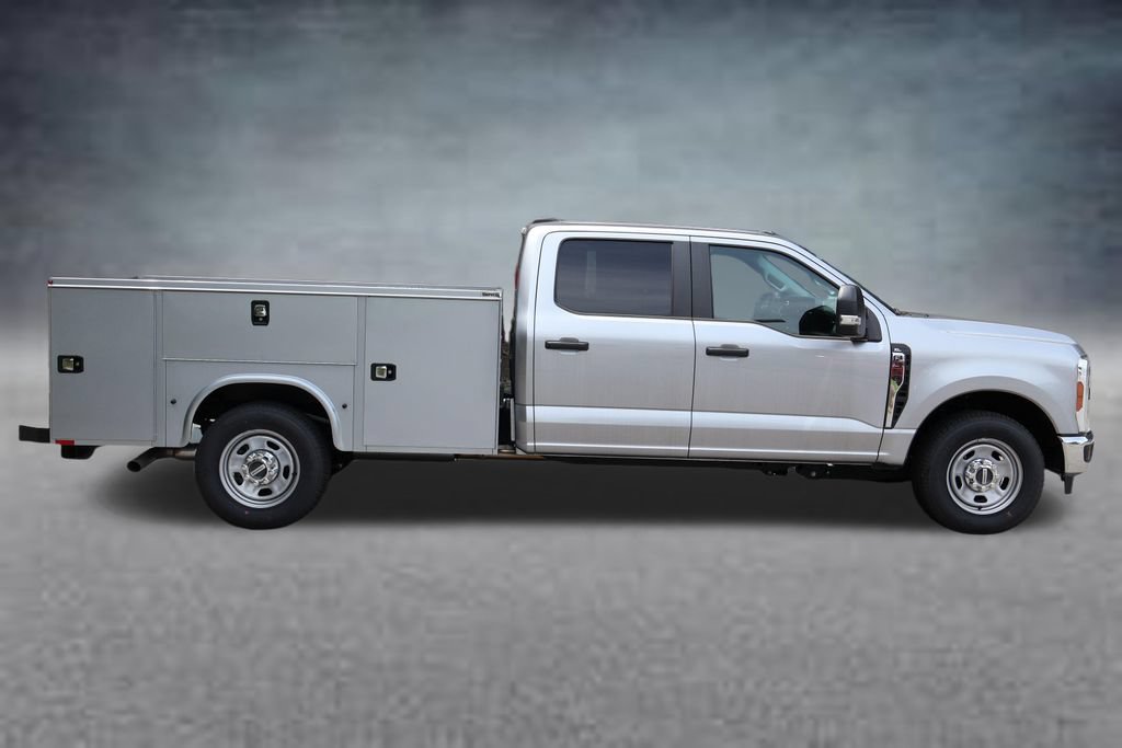 New 2024 Ford F350 XL w/ XL Chrome Package RWD image 2