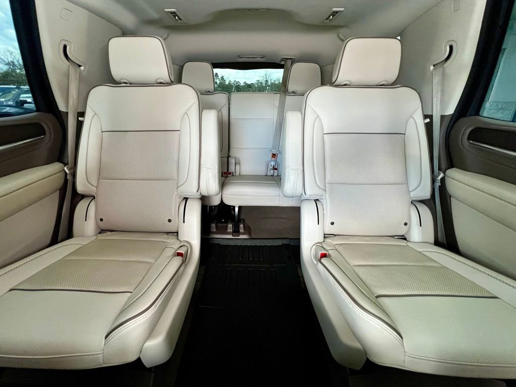 Used 2021 GMC Yukon Denali w/ Denali Ultimate Package image 13