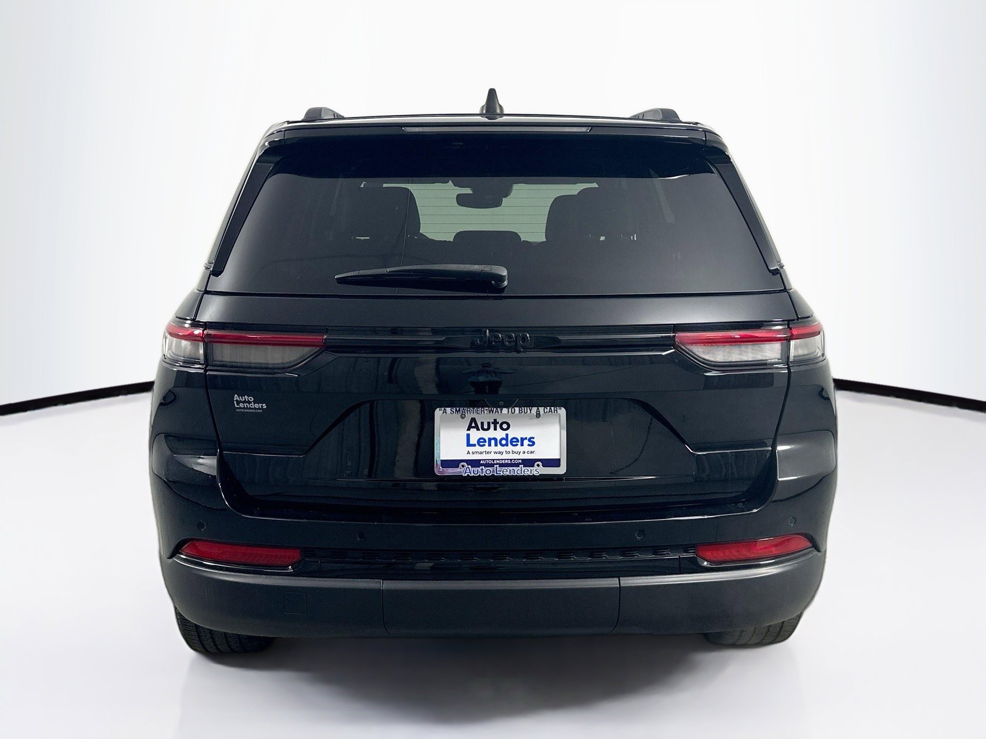 Used 2023 Jeep Grand Cherokee Altitude image 6