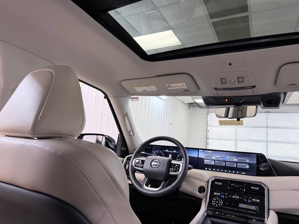 Used 2025 Nissan Armada Platinum w/ Convenience Package AWD/4WD image 31