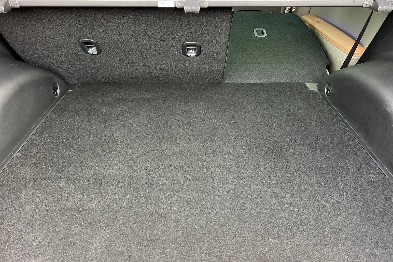 Used 2024 Hyundai Ioniq 5 Limited image 18