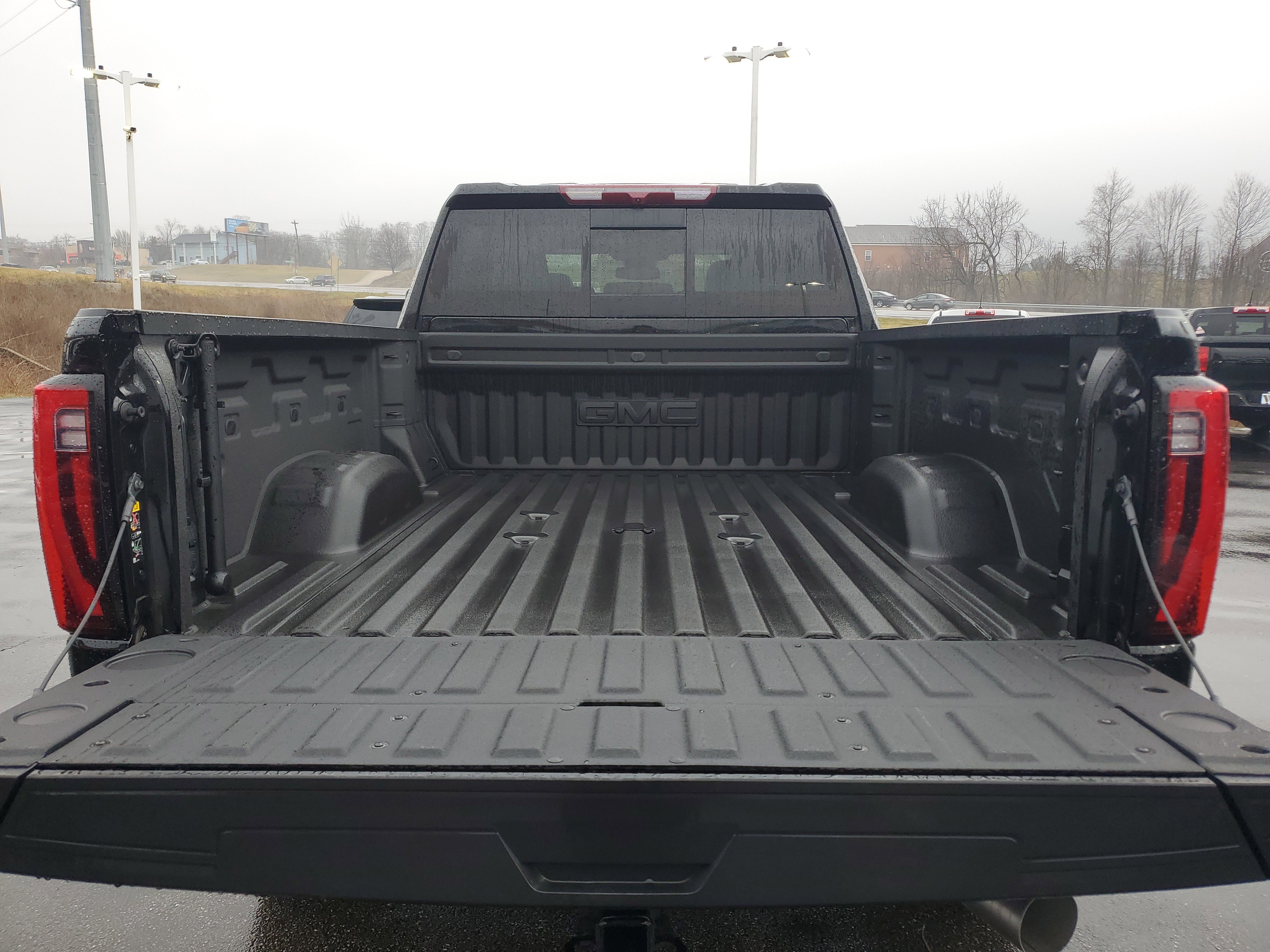 New 2025 GMC Sierra 2500 SLT w/ SLT Premium Package image 11