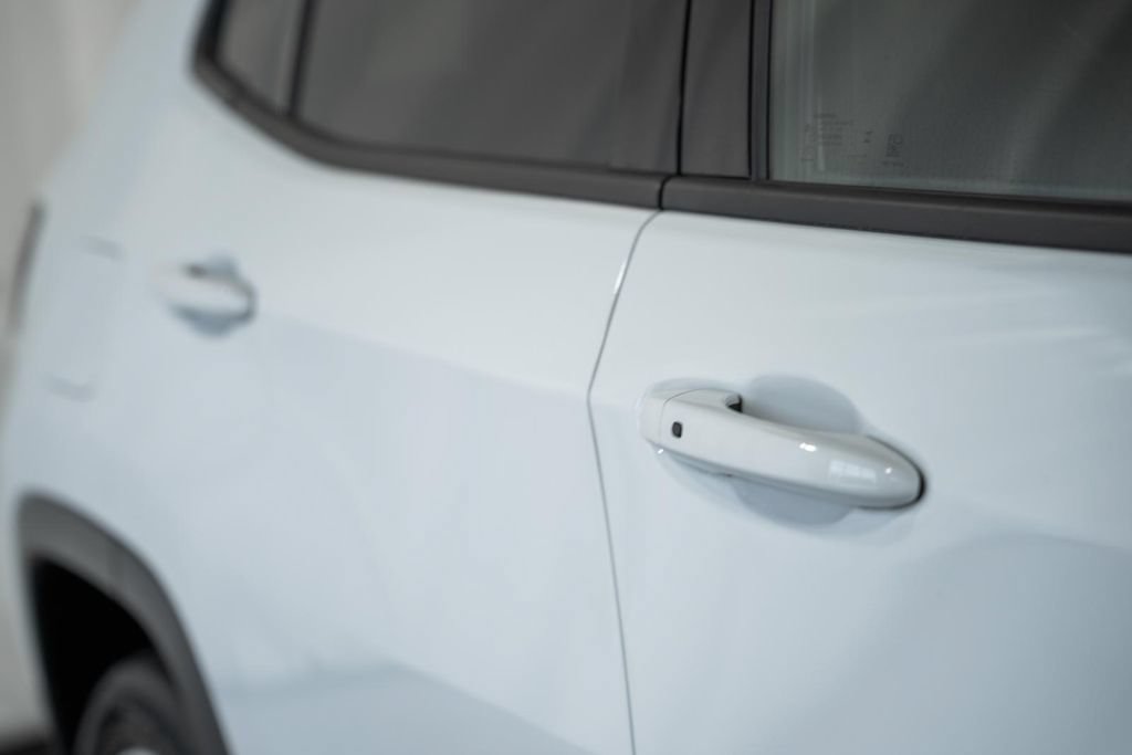 Certified 2023 Jeep Compass Latitude AWD/4WD image 14