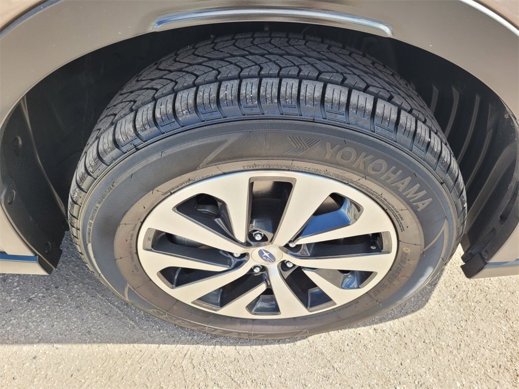 Used 2022 Subaru Outback Premium image 19