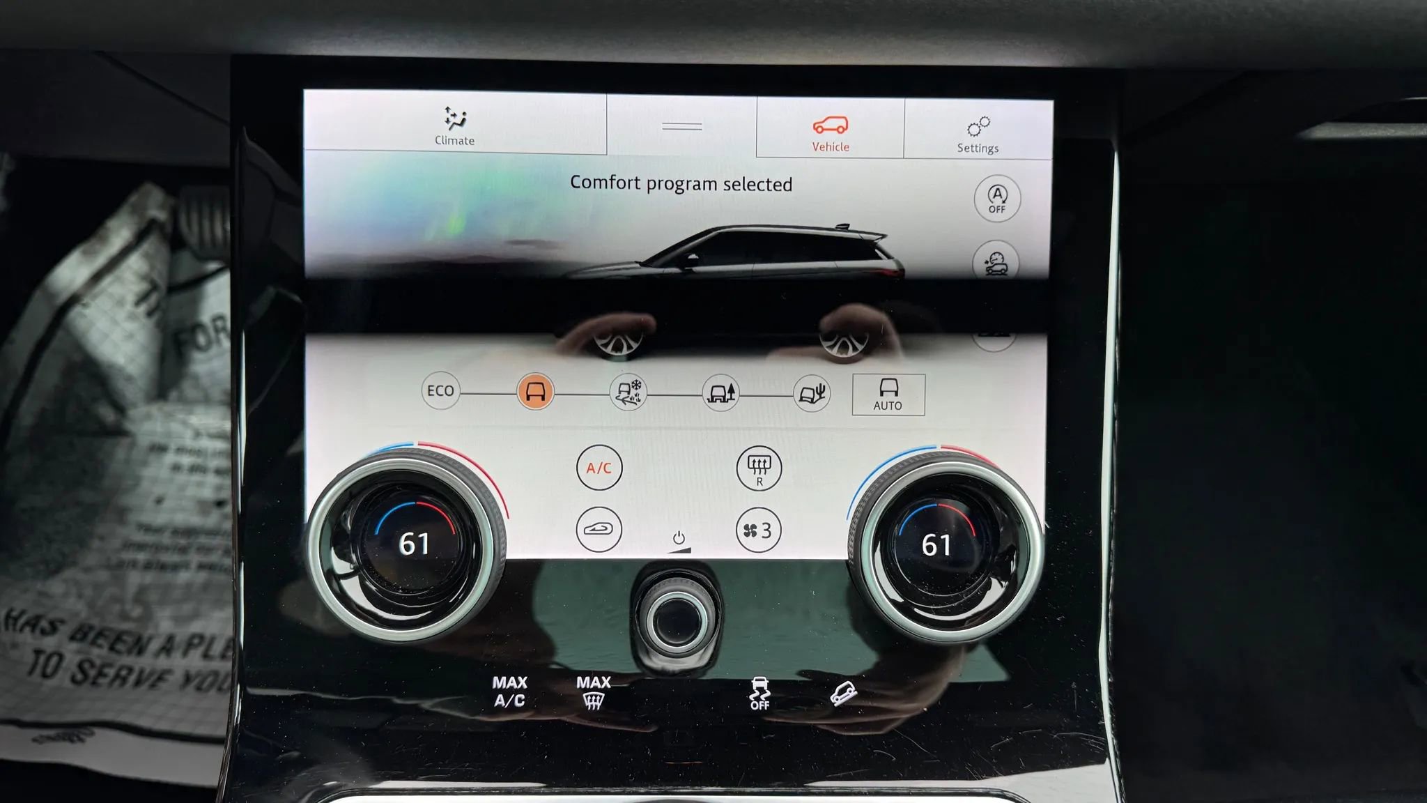 Used 2020 Land Rover Range Rover Evoque SE image 24