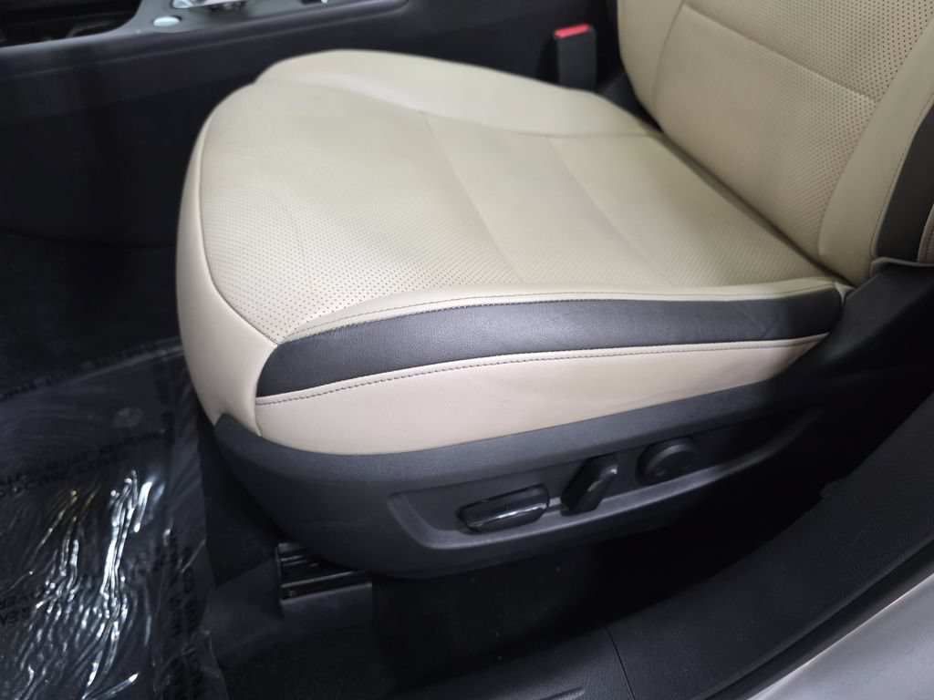 Used 2019 INFINITI QX50 Essential w/ Premium Heat Package AWD/4WD image 29