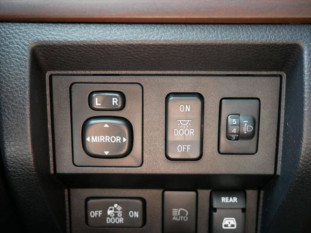Certified 2019 Toyota Tundra Limited w/ Limited Premium Package AWD/4WD image 32