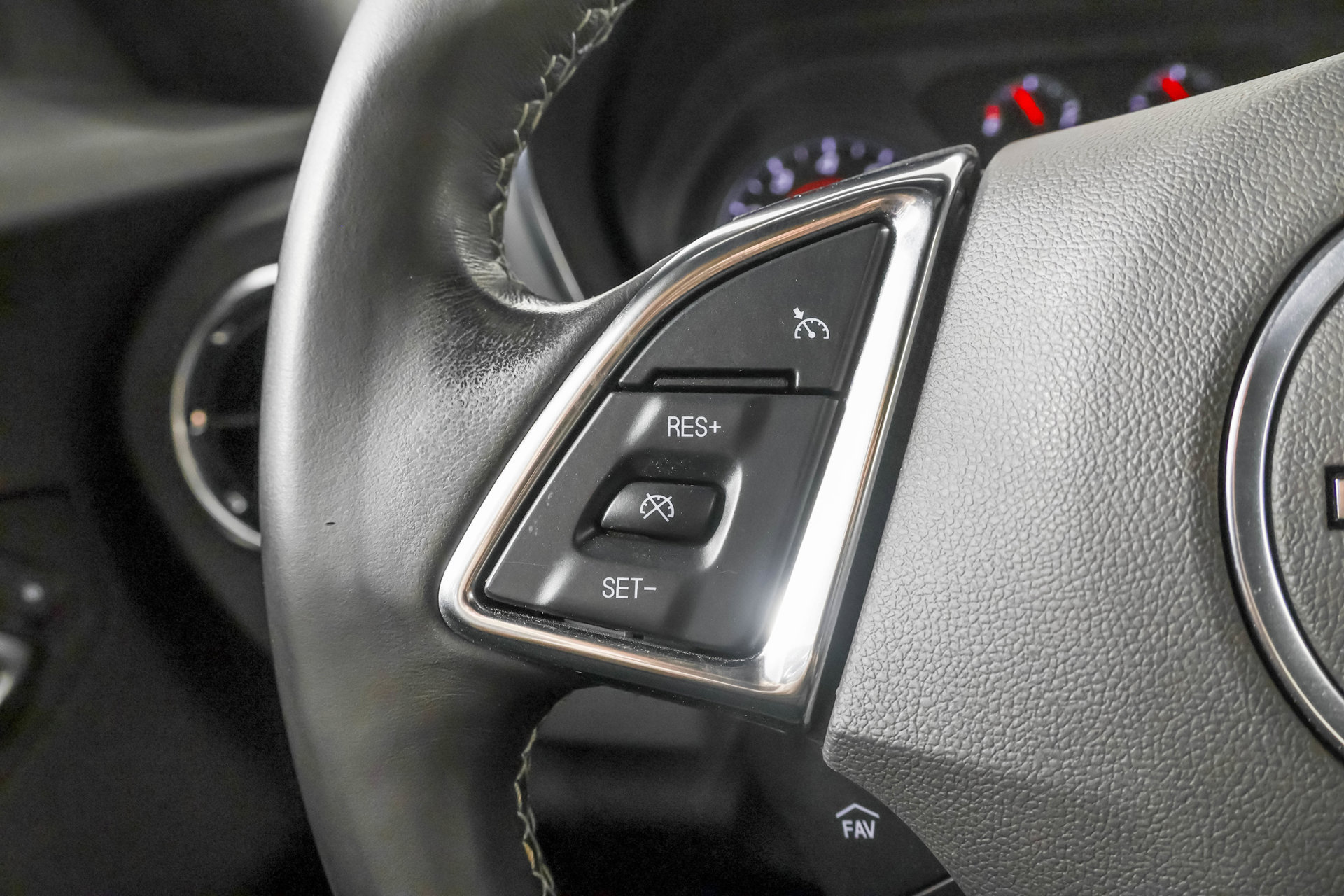 Used 2023 Chevrolet Camaro LT RWD image 25
