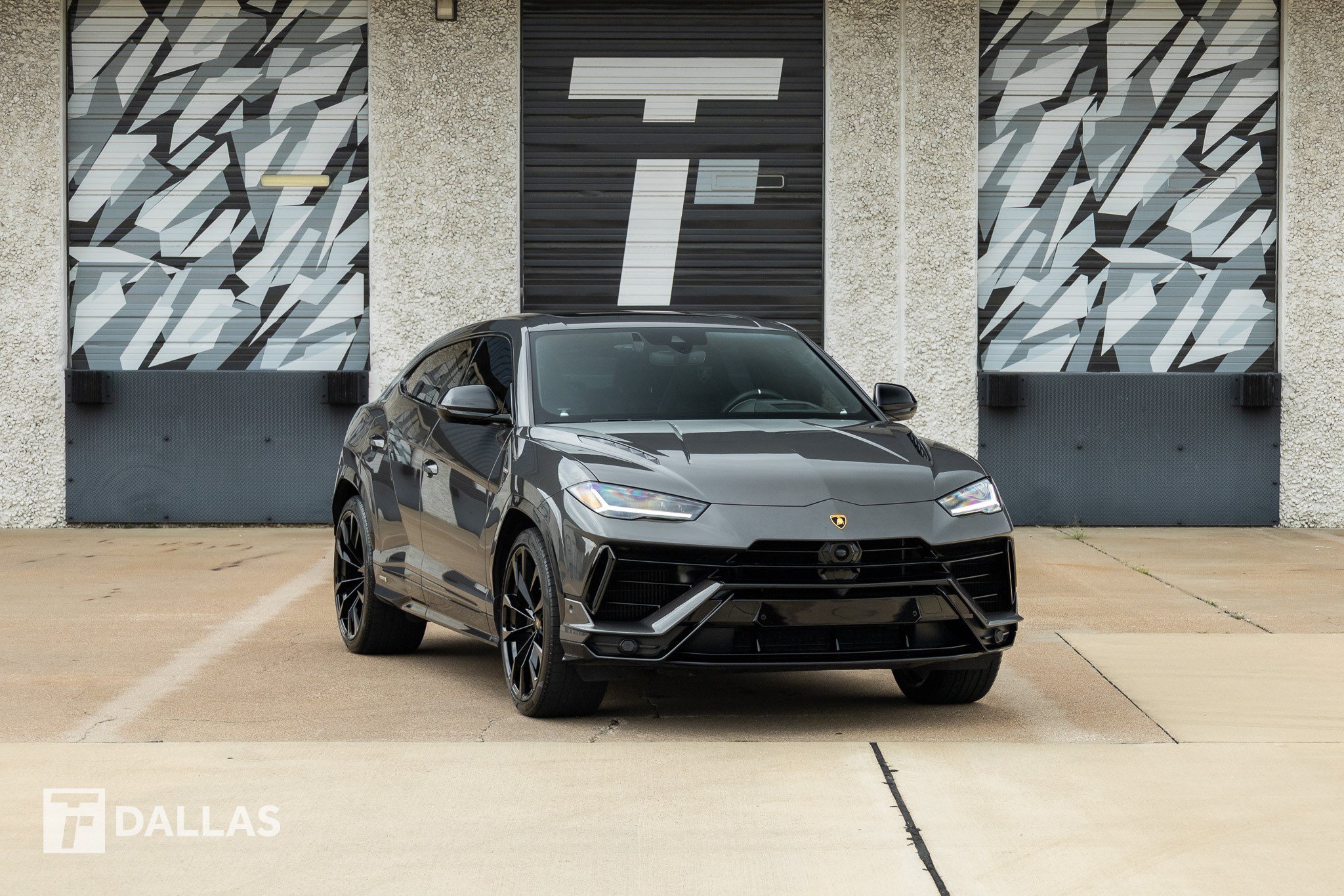 Used 2024 Lamborghini Urus S AWD/4WD image 1