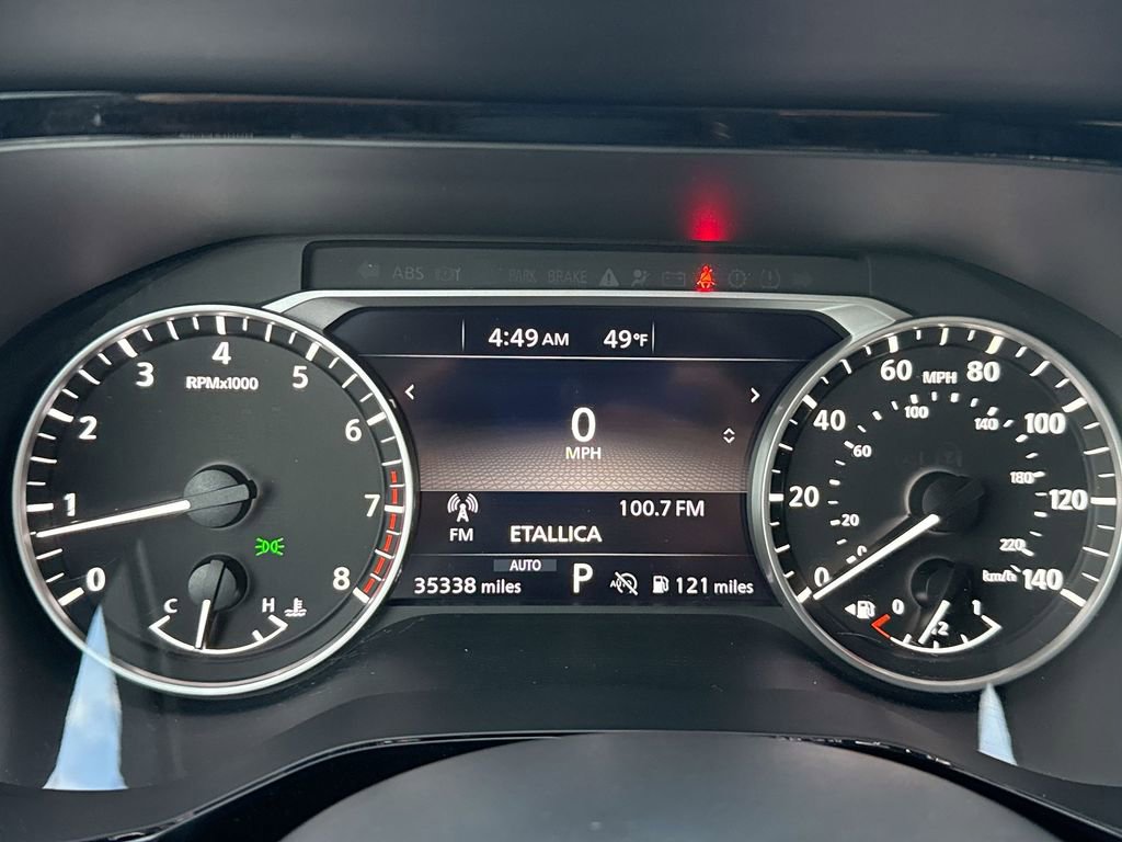 Used 2023 Nissan Pathfinder SV image 10