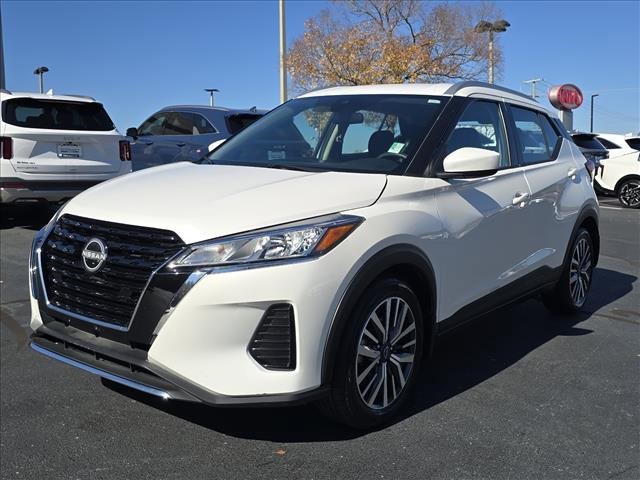 Used 2023 Nissan Kicks SV image 6