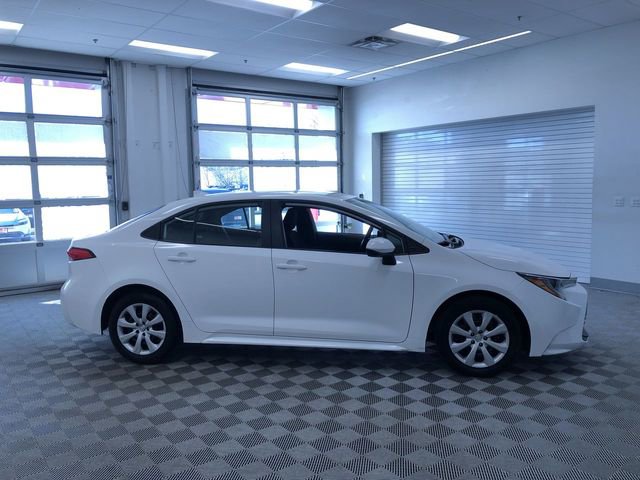 Certified 2025 Toyota Corolla LE image 34