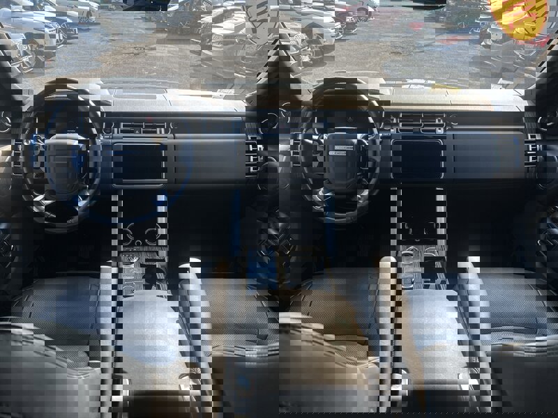 Used 2018 Land Rover Range Rover Supercharged image 12