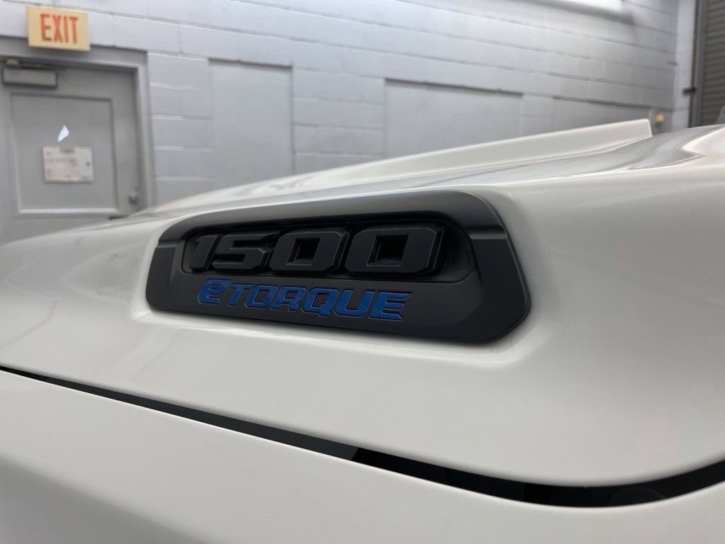 New 2026 RAM 1500 Express RWD image 9