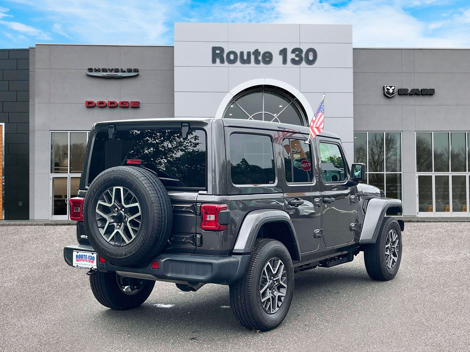Used 2026 Jeep Wrangler Unlimited Sahara AWD/4WD image 4