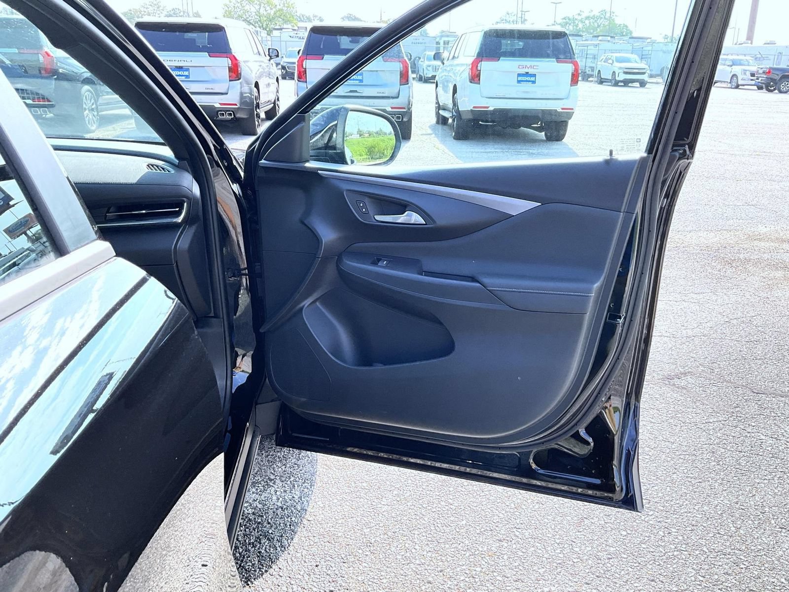 New 2026 Buick Envista Sport Touring w/ Convenience I Package FWD image 16