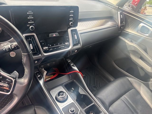 Used 2021 Kia Sorento S FWD image 16