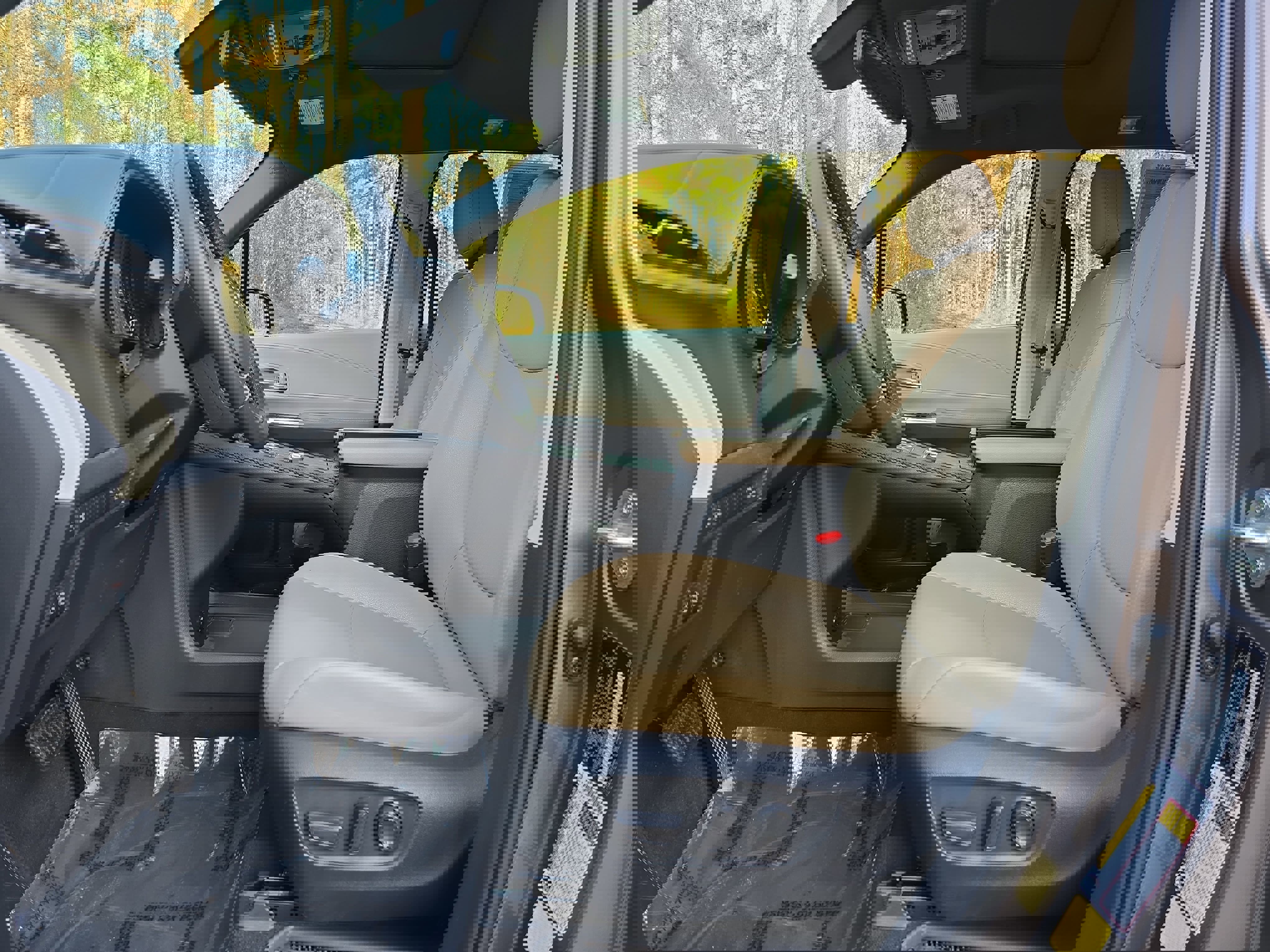 Used 2021 Toyota Sienna XLE image 14