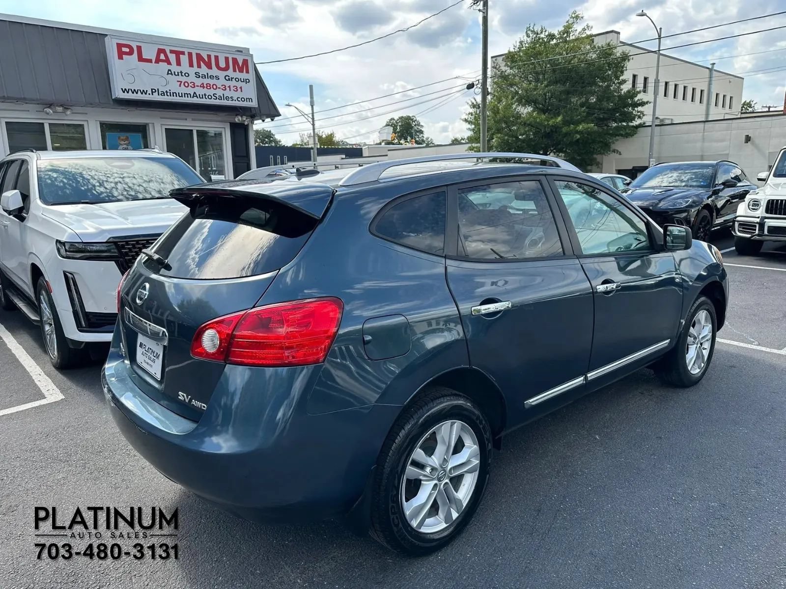 Used 2013 Nissan Rogue SV AWD/4WD image 5