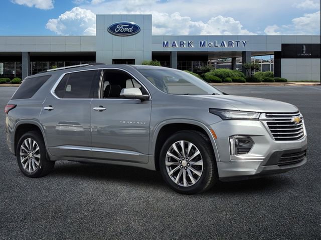 Used 2023 Chevrolet Traverse Premier FWD image 7