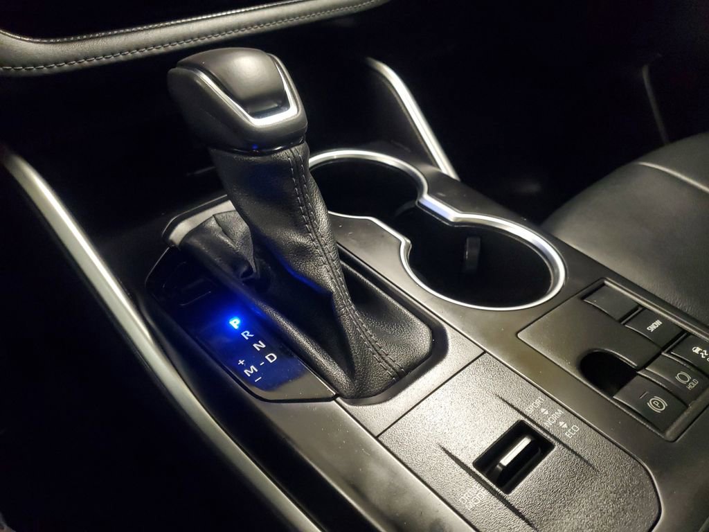 Used 2023 Toyota Highlander XLE image 31