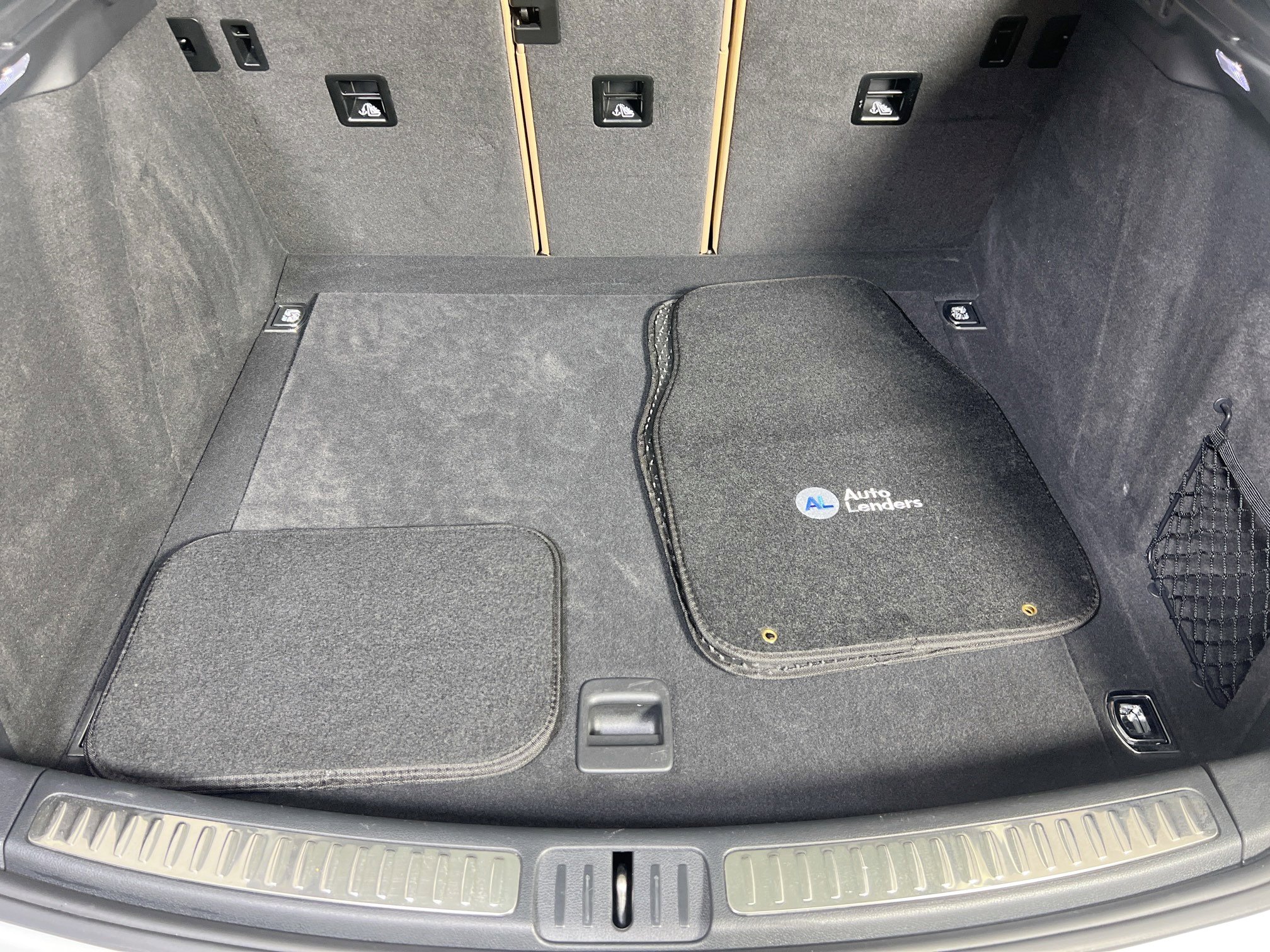 Used 2022 Porsche Macan image 28