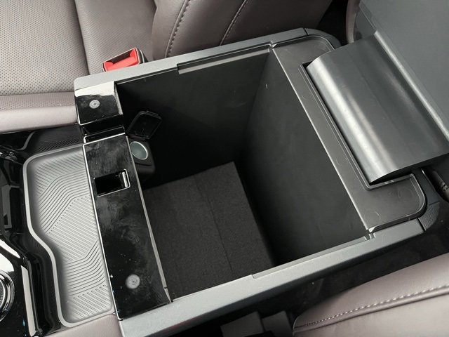 New 2026 Ford Explorer Platinum w/ LUX Leather Package image 22