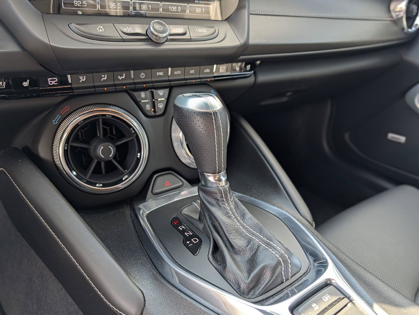 Used 2018 Chevrolet Camaro SS RWD image 27
