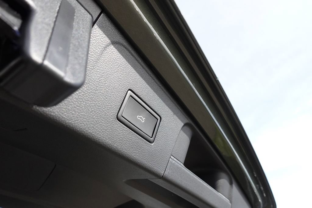 New 2026 Volkswagen Atlas Peak Edition image 32