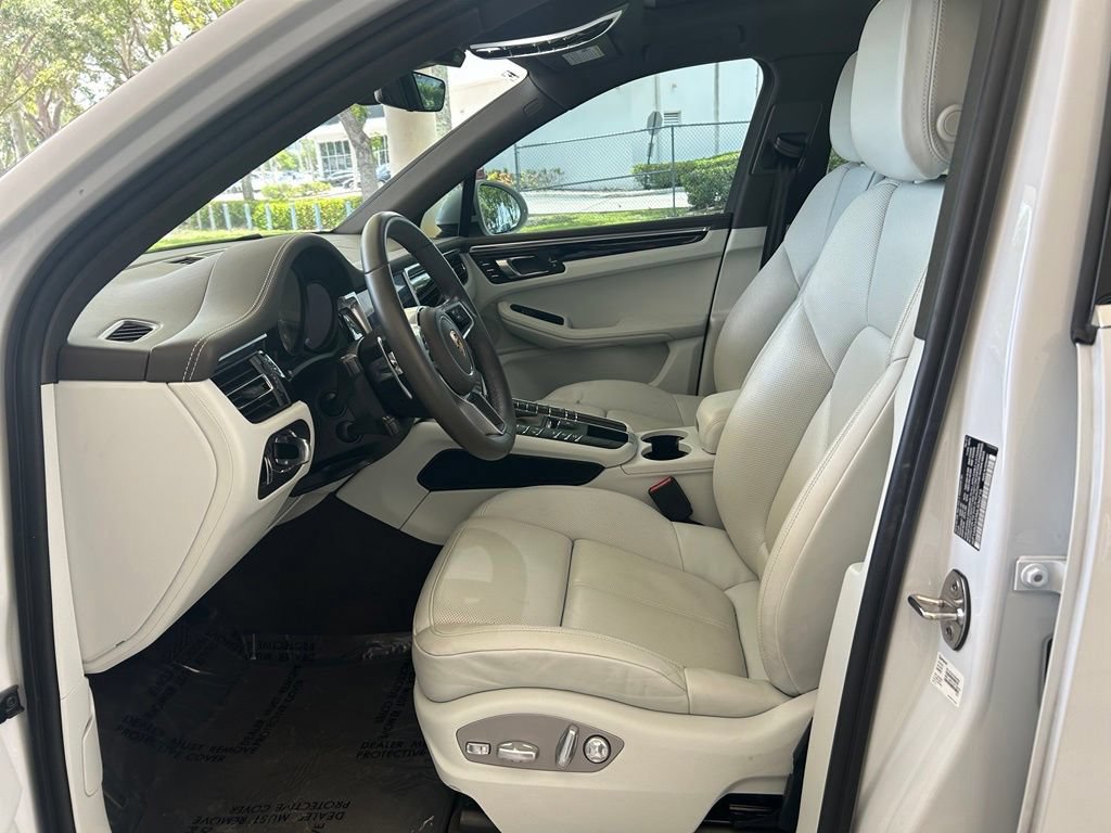 Used 2021 Porsche Macan S AWD/4WD image 5