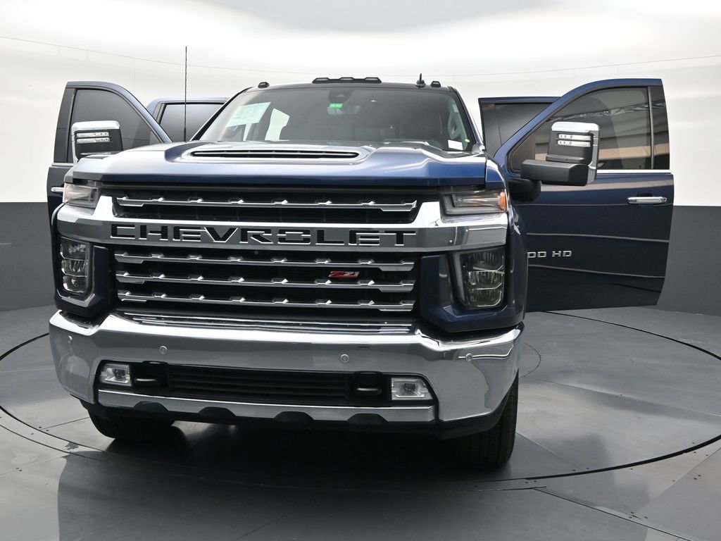 Used 2022 Chevrolet Silverado 2500 LTZ w/ LTZ Premium Package image 33
