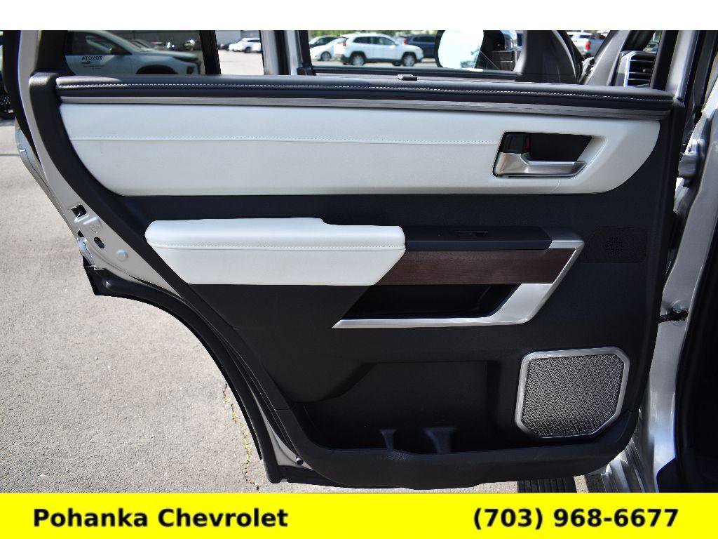 Used 2023 Toyota Sequoia Capstone AWD/4WD image 26