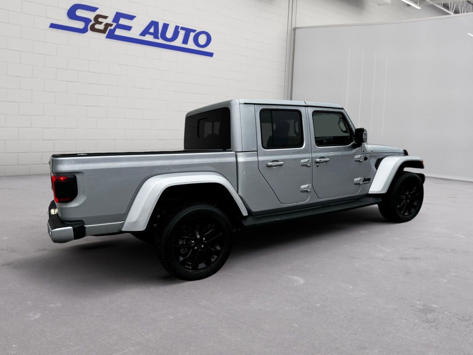 Used 2022 Jeep Gladiator High Altitude image 6