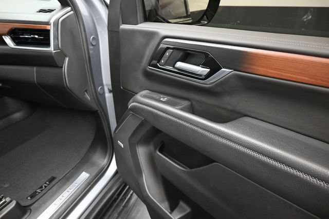 Used 2025 GMC Yukon XL Denali AWD/4WD image 20