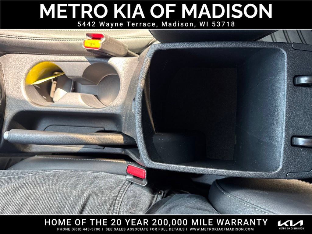 Used 2025 Kia Seltos S AWD/4WD image 29