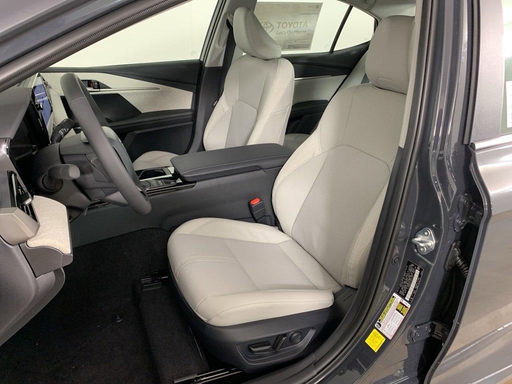 New 2026 Toyota Camry XLE image 28