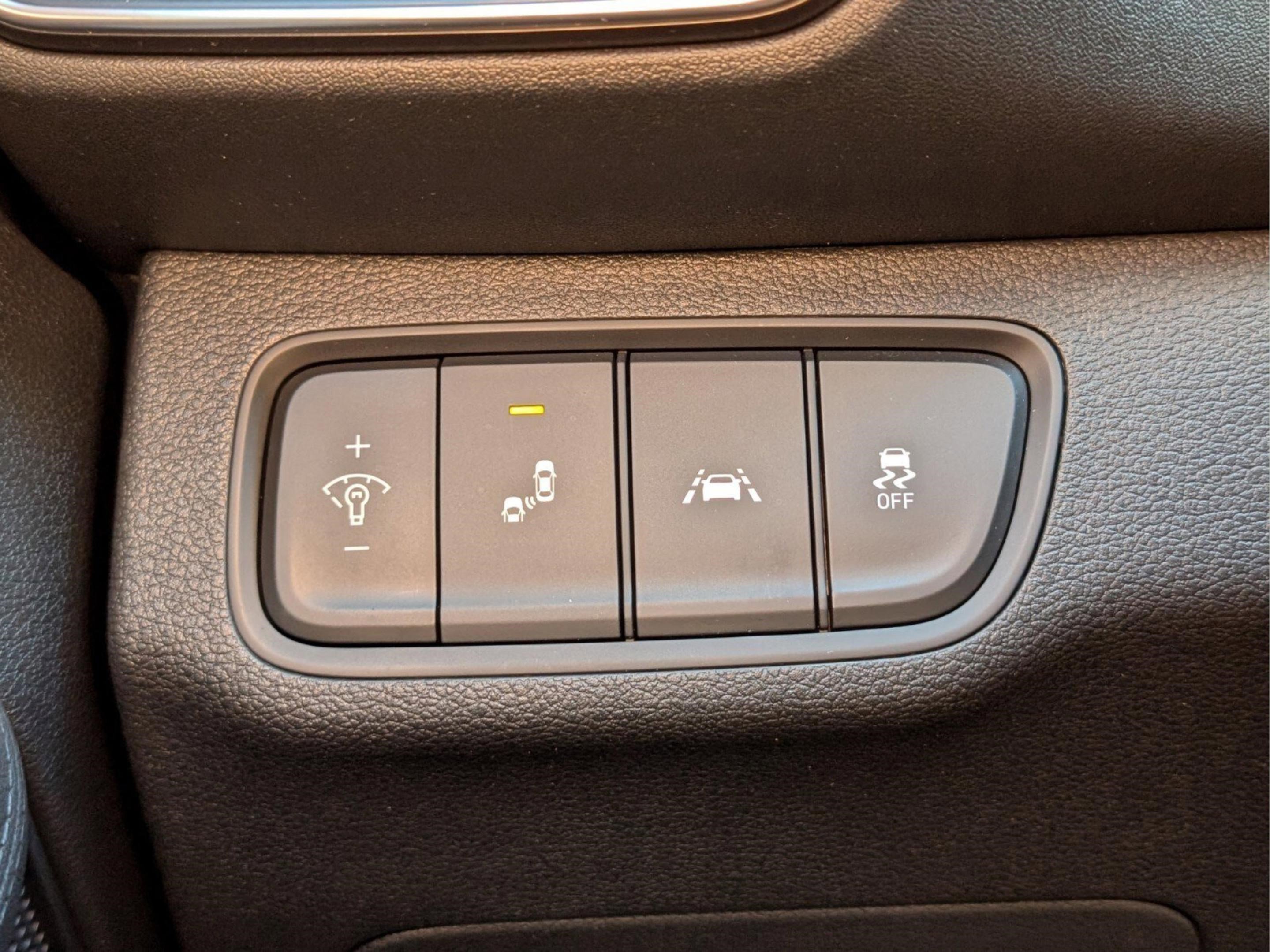 Used 2020 Hyundai Santa Fe SEL image 22