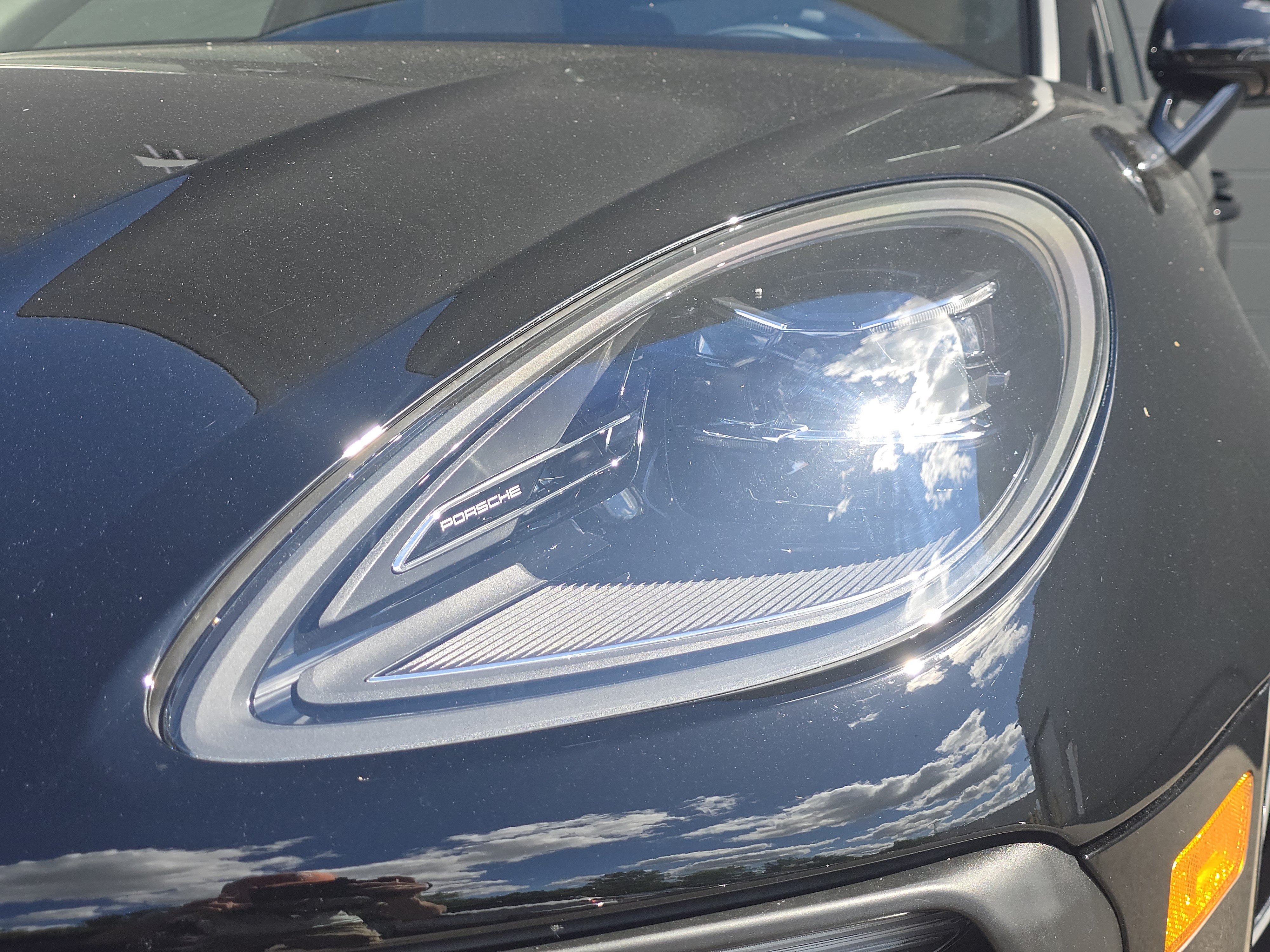 New 2026 Porsche Macan AWD/4WD image 17