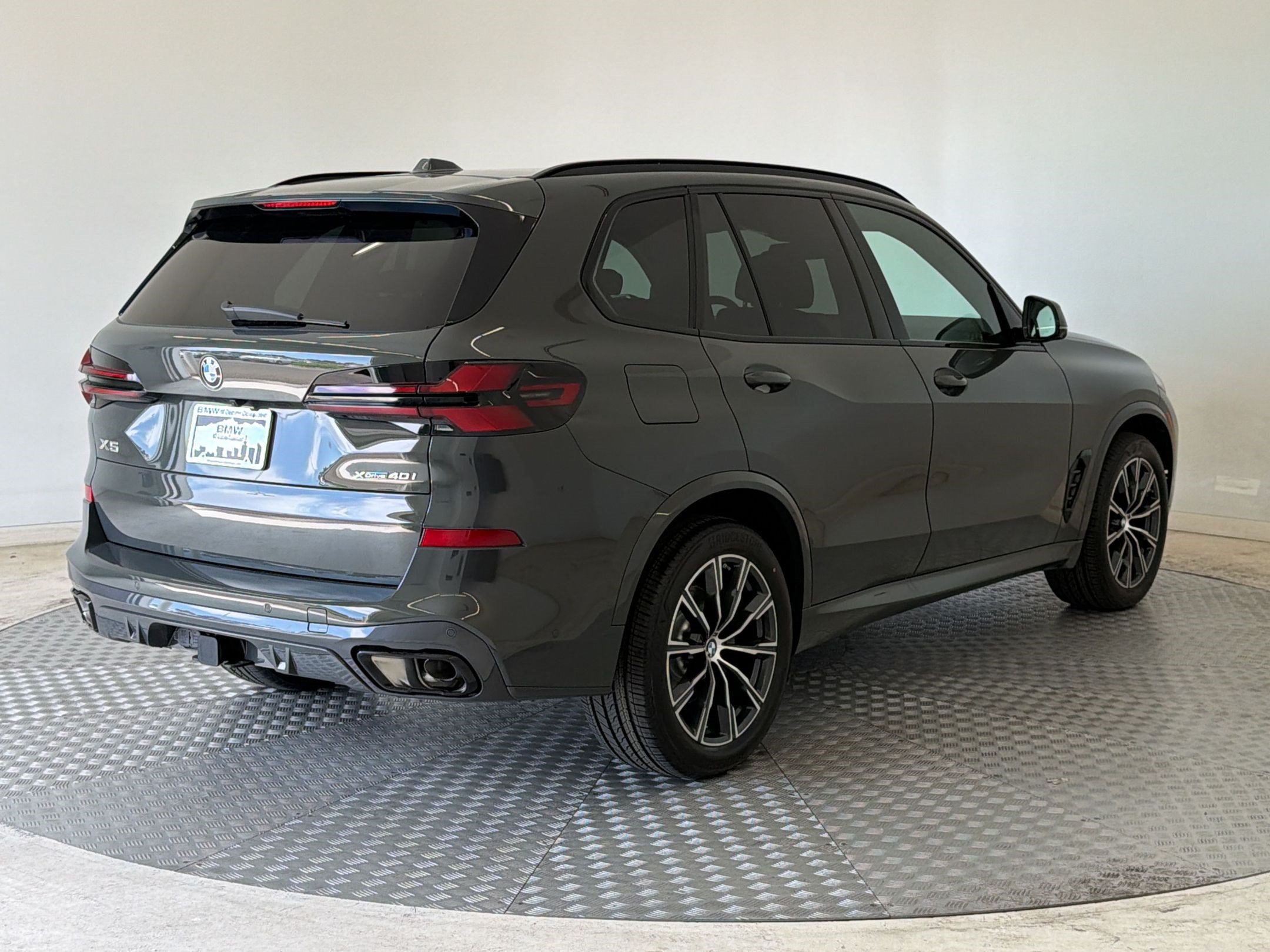 New 2026 BMW X5 xDrive40i w/ Executive Package AWD/4WD image 9
