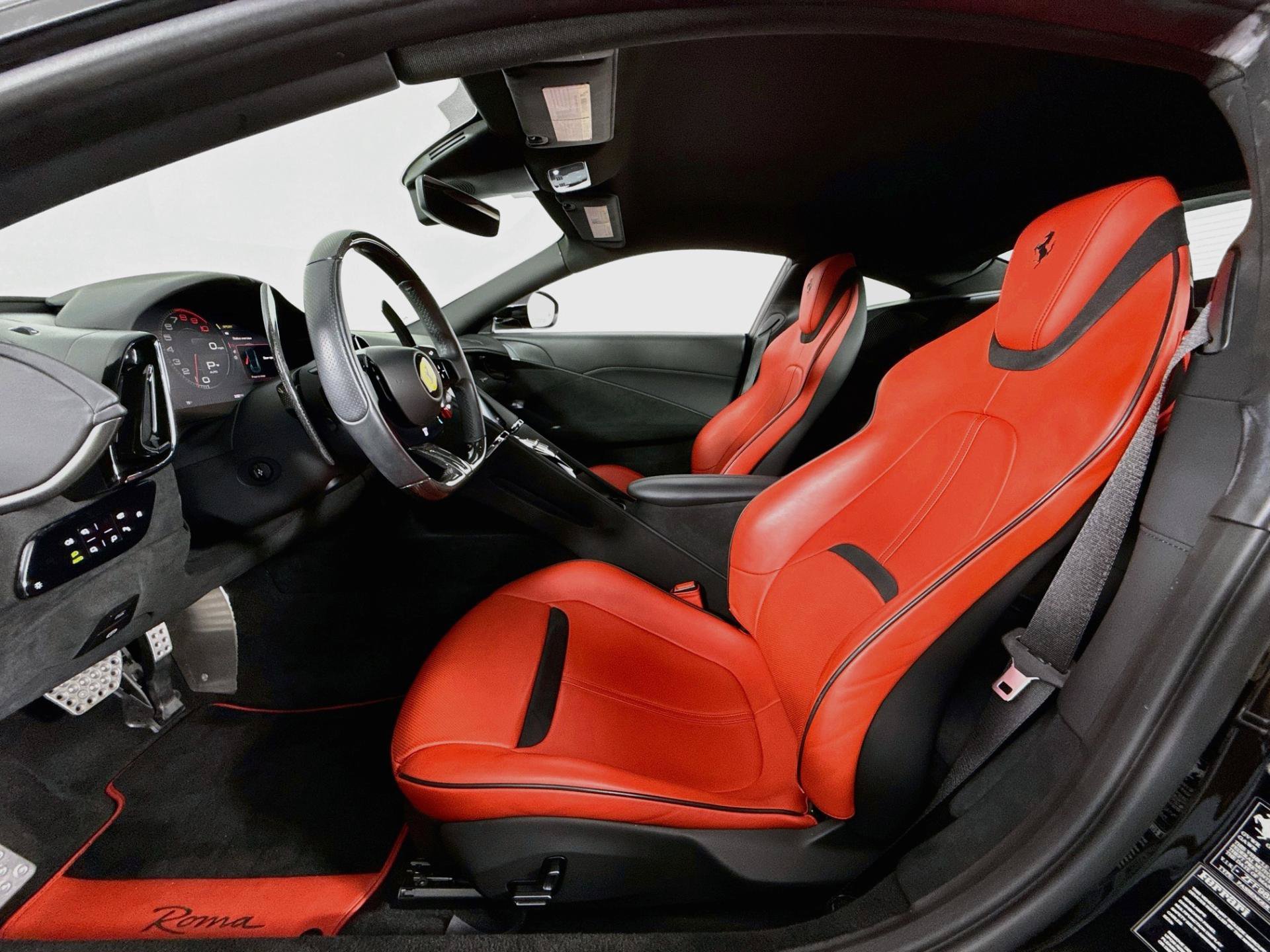 Used 2022 Ferrari Roma RWD image 26